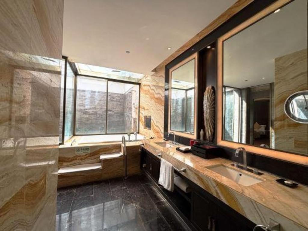 Eadry Royal Garden Hotel Haikou Haikou  Bagian luar foto