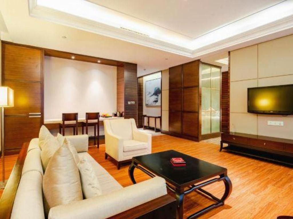 Eadry Royal Garden Hotel Haikou Haikou  Bagian luar foto